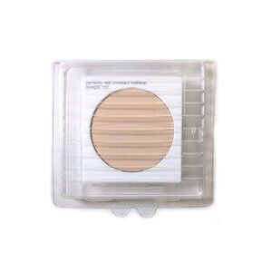 Clinique Shade 102 Perfectly Real Compact Powder Makeup
